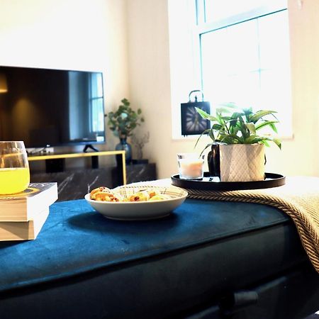 Perfect Central Location- 5 Minutes From Tower Bridge ! 8 Minutes Walk From Tube London Eksteriør billede
