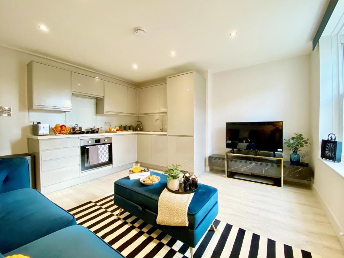 Perfect Central Location- 5 Minutes From Tower Bridge ! 8 Minutes Walk From Tube London Eksteriør billede