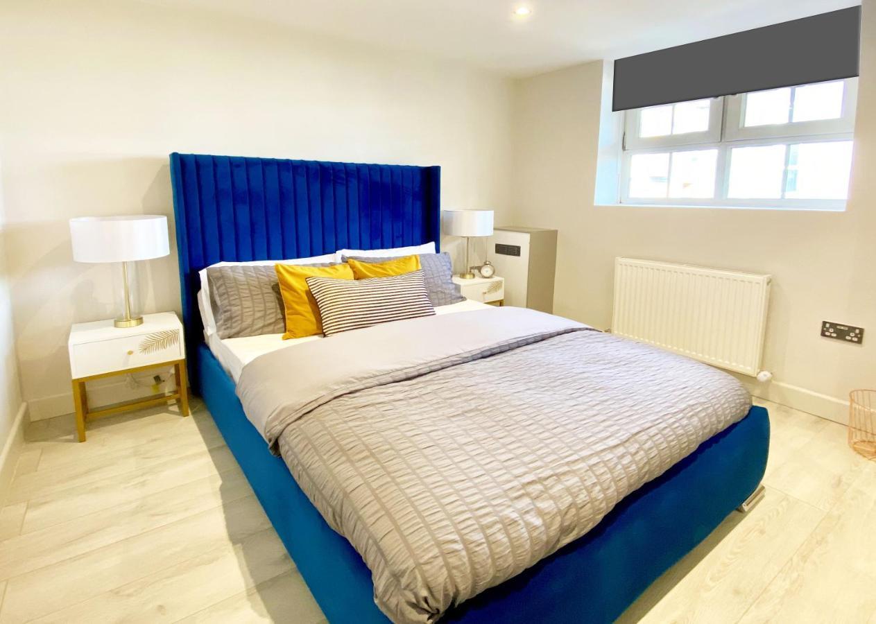 Perfect Central Location- 5 Minutes From Tower Bridge ! 8 Minutes Walk From Tube London Eksteriør billede