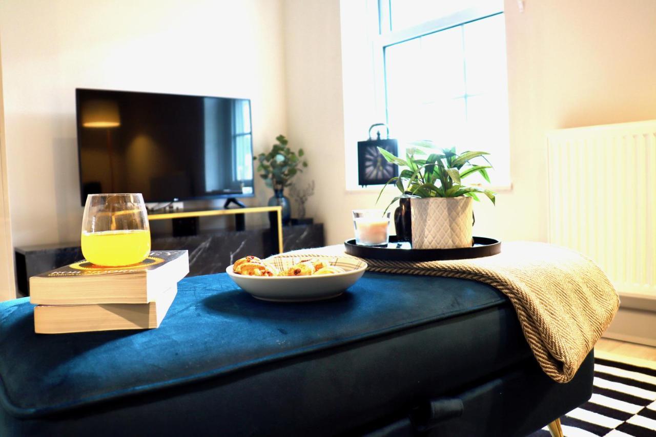 Perfect Central Location- 5 Minutes From Tower Bridge ! 8 Minutes Walk From Tube London Eksteriør billede