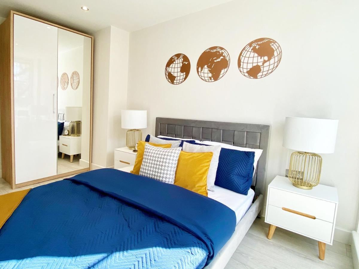 Perfect Central Location- 5 Minutes From Tower Bridge ! 8 Minutes Walk From Tube London Eksteriør billede