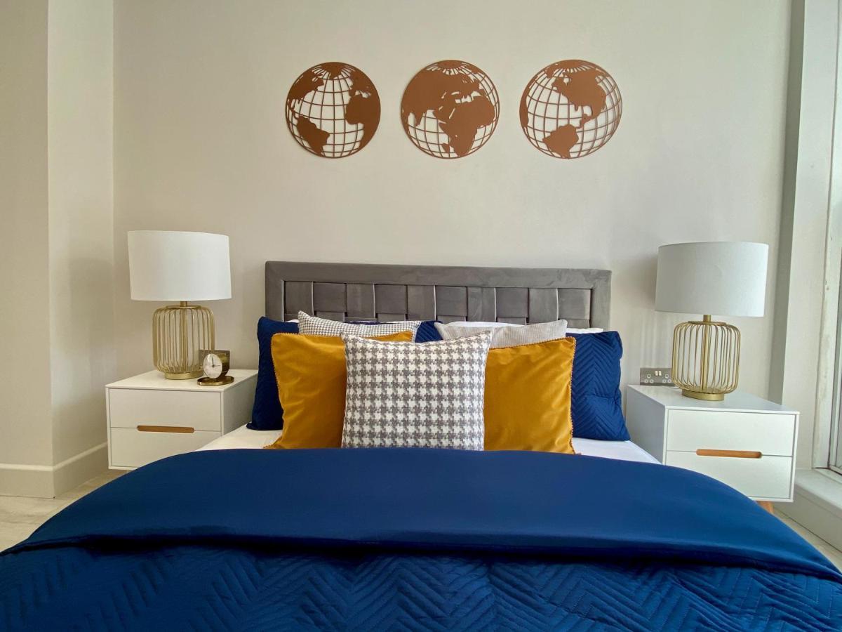 Perfect Central Location- 5 Minutes From Tower Bridge ! 8 Minutes Walk From Tube London Eksteriør billede
